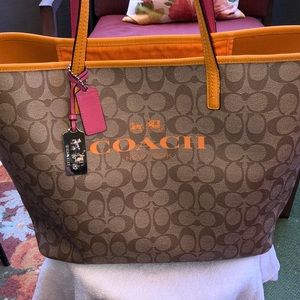Beautiful Coach Tote